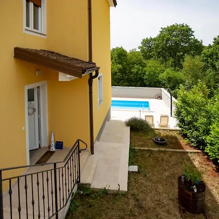 Pistine - With Private Pool For 8 Near Rovinj