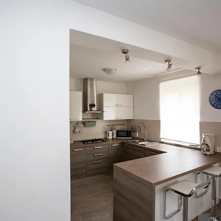 Pistine - With Private Pool For 8 Near Willa Rovinj