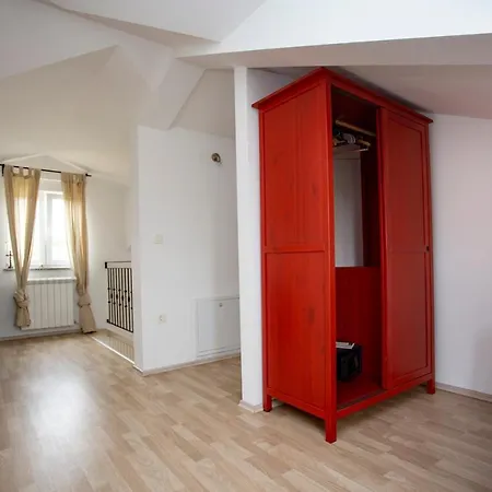 Pistine - With Private Pool For 8 Near Villa Rovinj