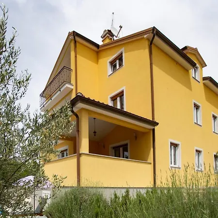 Pistine - With Private Pool For 8 Near Villa *
