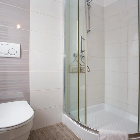 Pistine - With Private Pool For 8 Near Villa