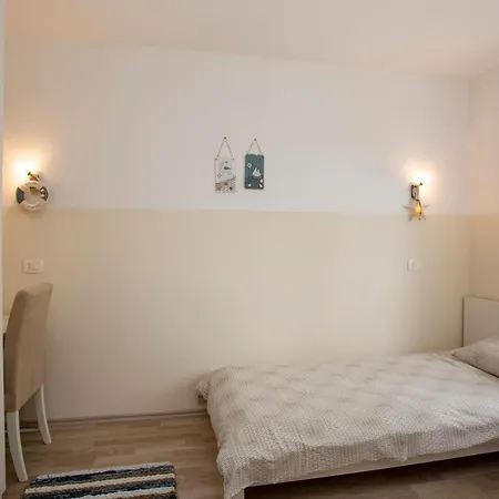 Willa Pistine - With Private Pool For 8 Near *