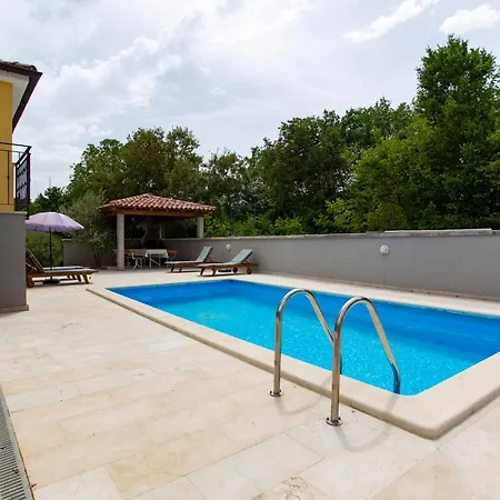 Willa Pistine - With Private Pool For 8 Near *