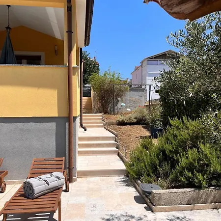 Pistine - With Private Pool For 8 Near Rovinj