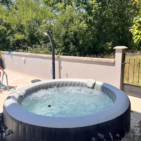 Pistine - With Private Pool For 8 Near Willa Rovinj